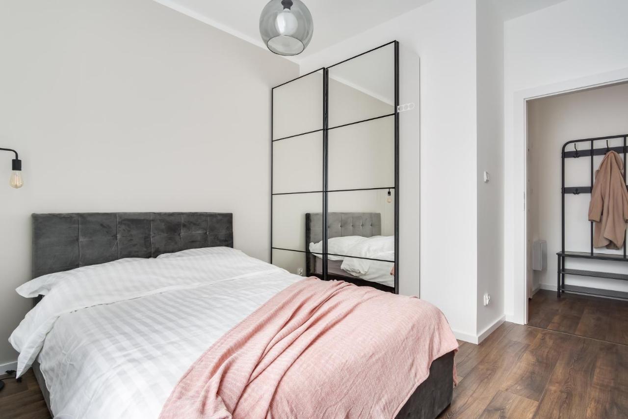 Apartament Chwaliszewo Z Balkonem - Free Parking Poznan Exterior photo